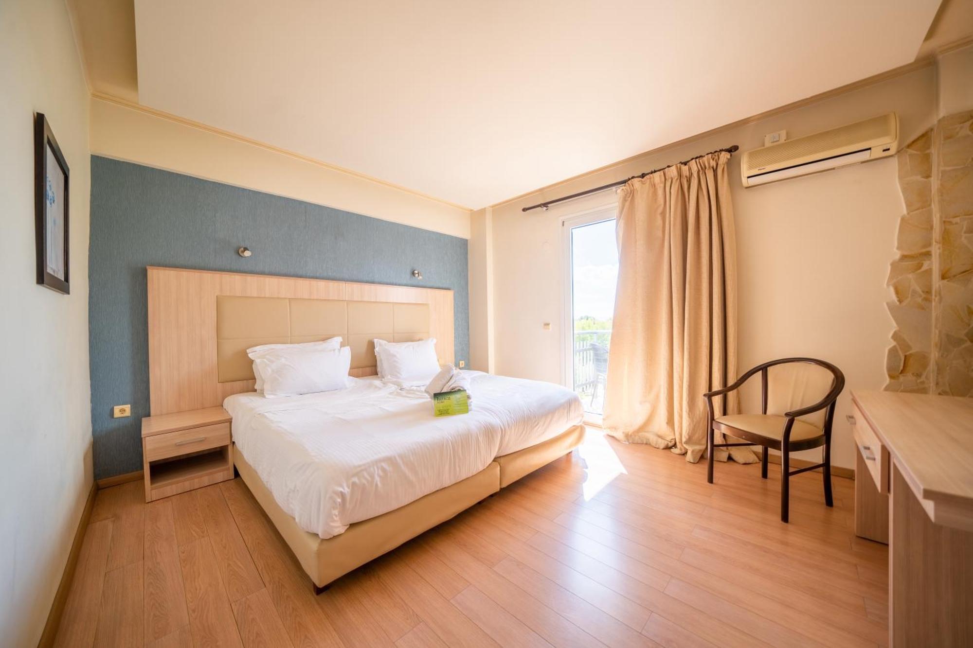 Tselikas Hotel Kozani Room photo